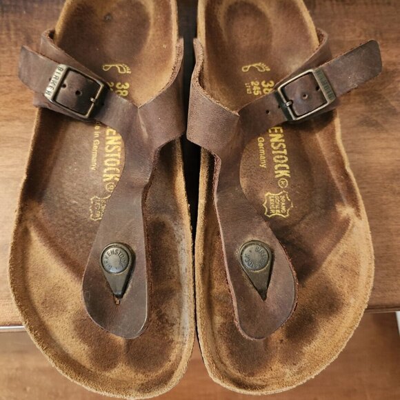 Birkenstock Shoes - Birkenstock women's brown gizeh sandals in size 38